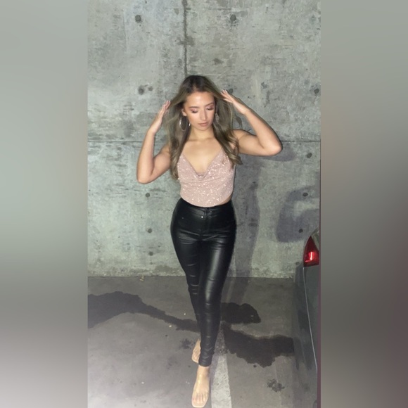 Meet your Posher, Paola - Picture 1 of 1